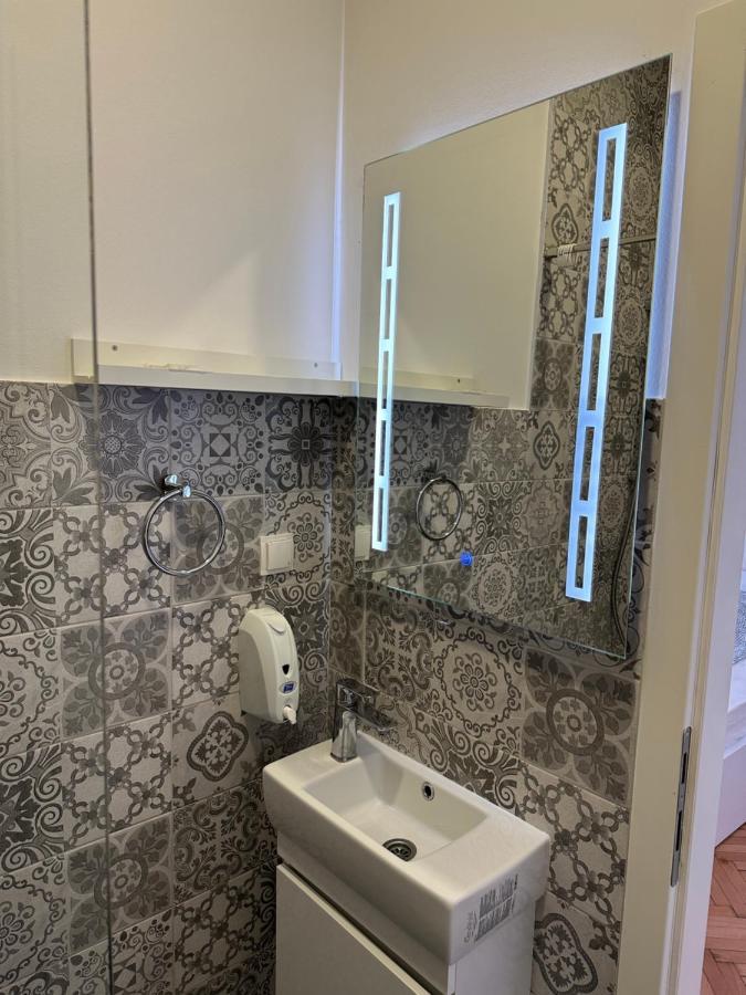 Nice 5 Apartments Szarajevó Kültér fotó
