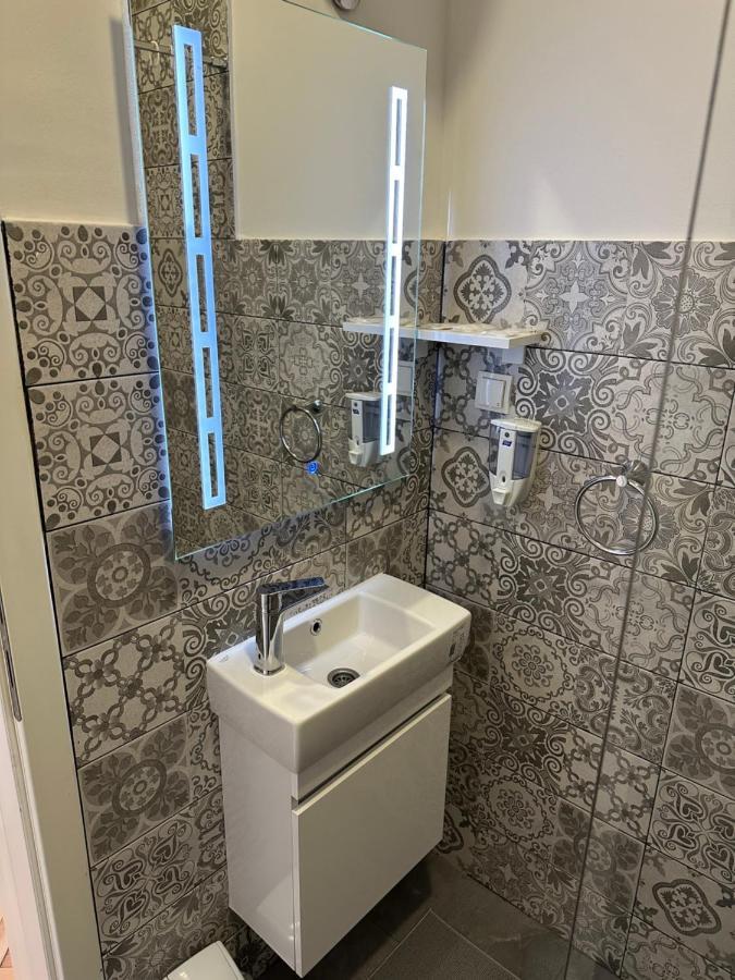 Nice 5 Apartments Szarajevó Kültér fotó