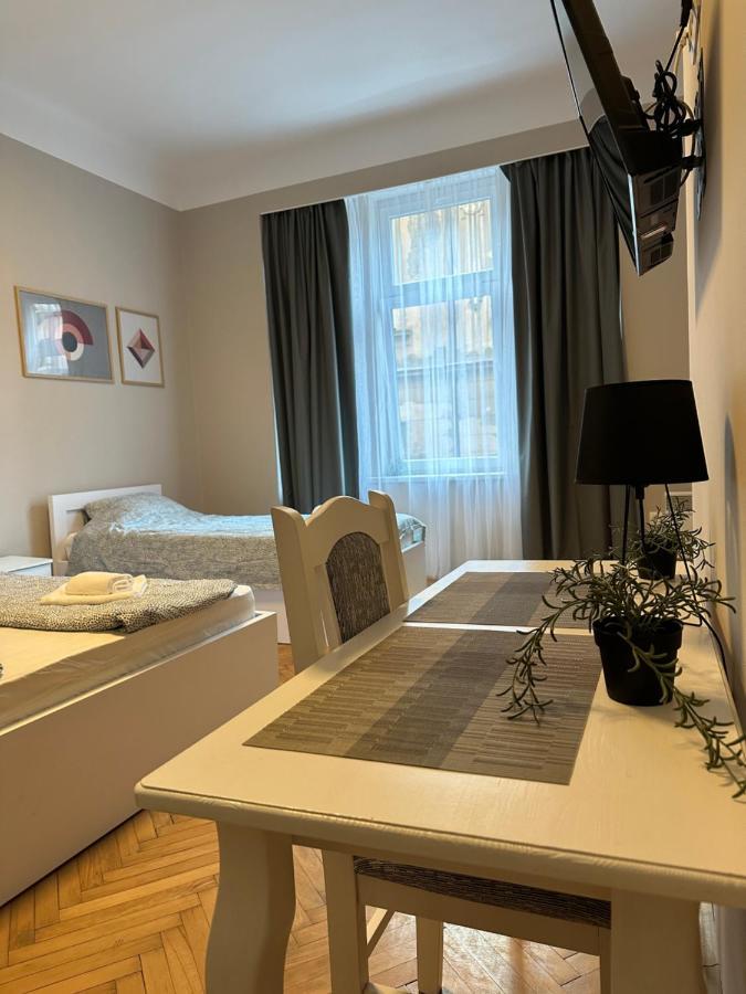 Nice 5 Apartments Szarajevó Kültér fotó