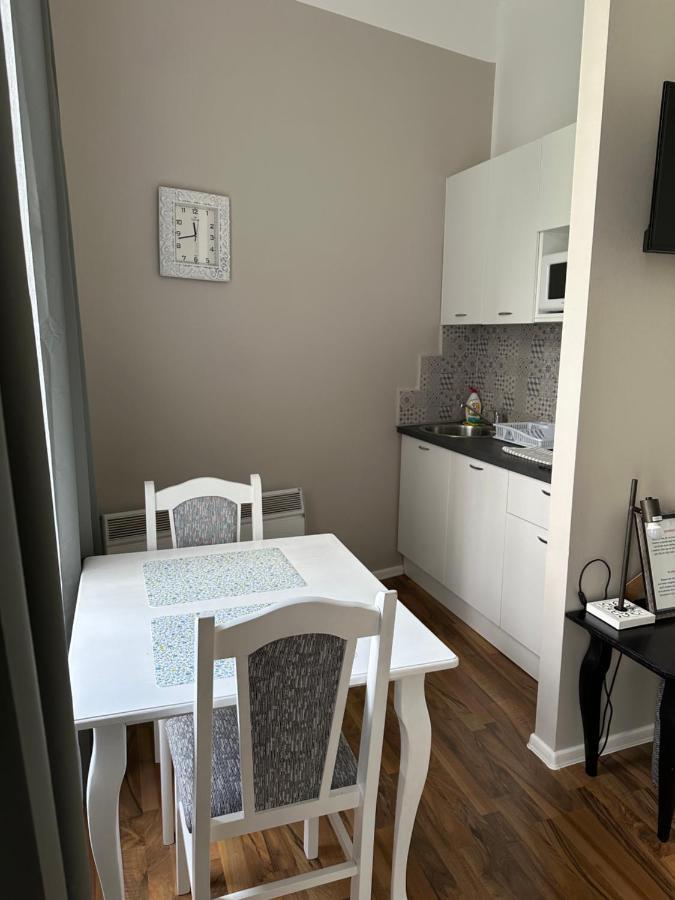 Nice 5 Apartments Szarajevó Kültér fotó
