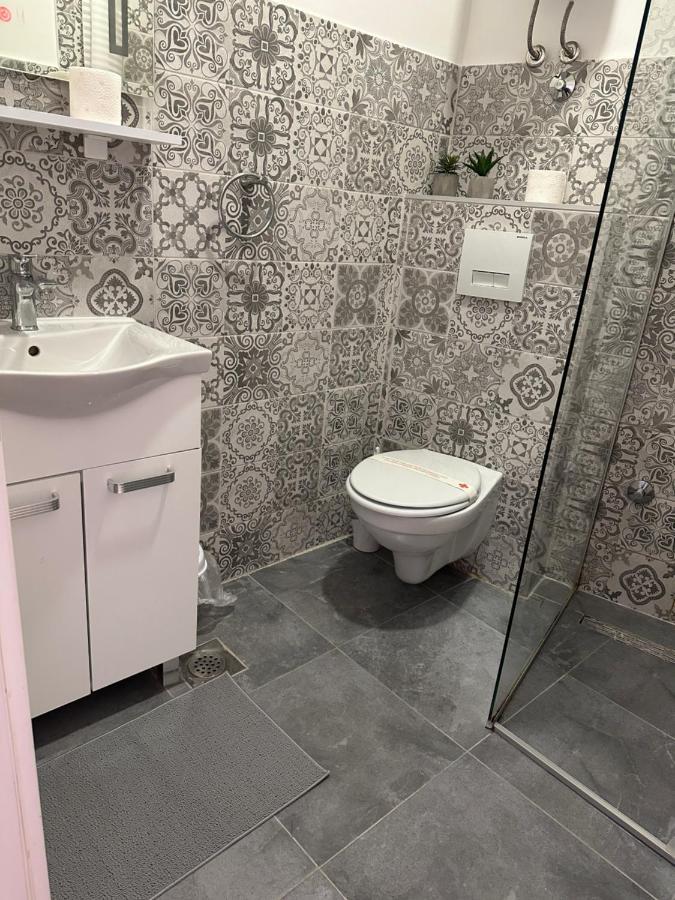 Nice 5 Apartments Szarajevó Kültér fotó